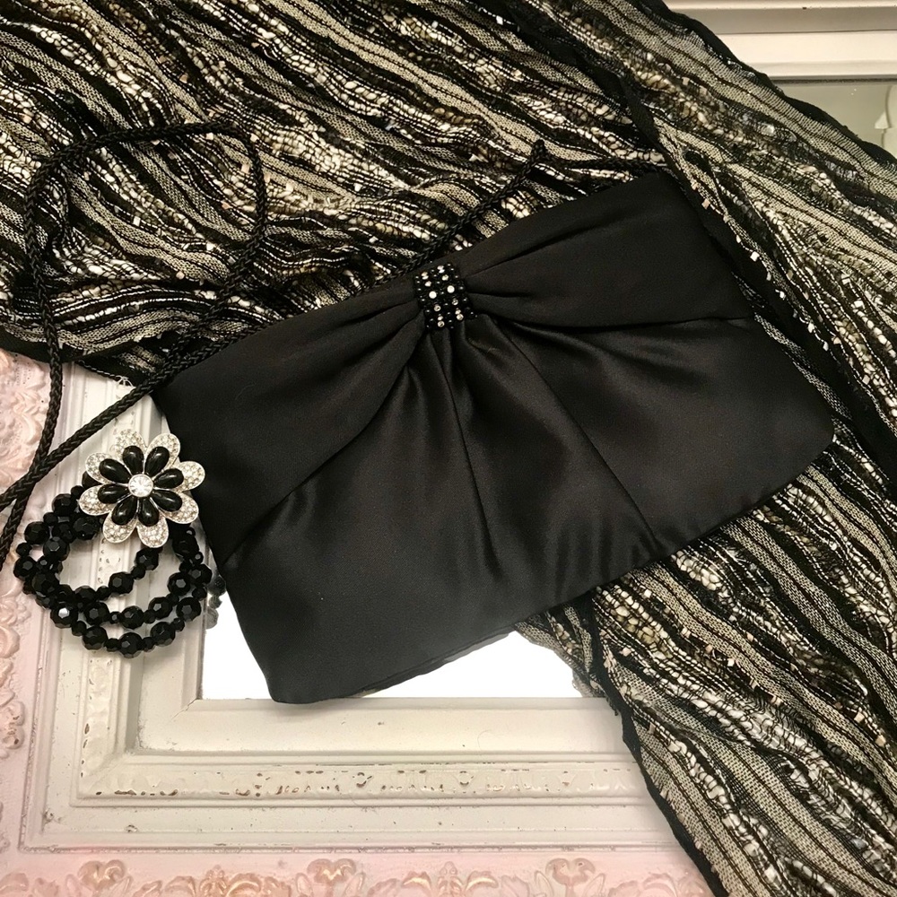 La Regale vintage evening bag 👛